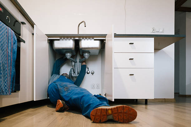 Professional Plumbing technician working in Brownsville, MD